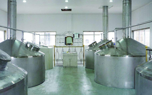 酒廠車間